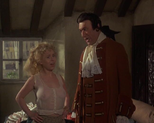 Bernard Bresslaw در صحنه فیلم سینمایی Carry on Dick به همراه باربارا ویندسور