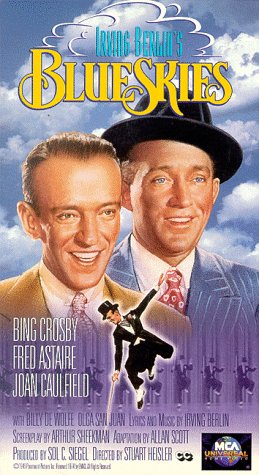 فرد آستر در صحنه فیلم سینمایی Blue Skies به همراه Bing Crosby