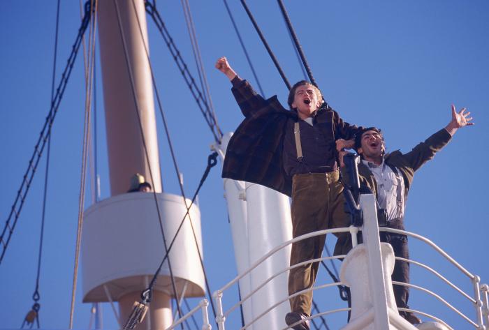 Danny Nucci در صحنه فیلم سینمایی تایتانیک به همراه لئوناردو ویلهام دی کاپریو