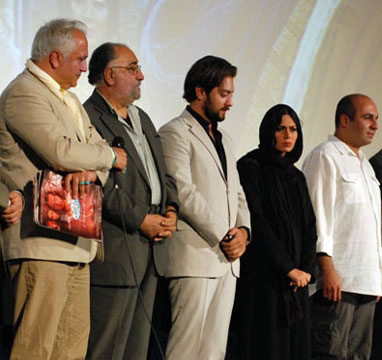 بهرام رادان در اکران افتتاحیه فیلم سینمایی راه آبی ابریشم به همراه پگاه آهنگرانی و داریوش ارجمند