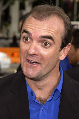 Neil Fanning در صحنه فیلم سینمایی اسکوبی - دو