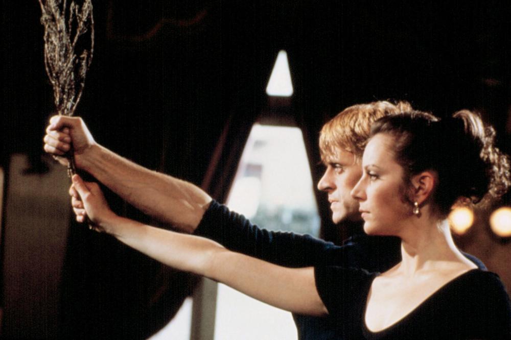 میخاییل باریشنیکوف در صحنه فیلم سینمایی Dancers به همراه Leslie Browne