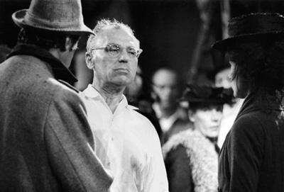 جرج کیوکر در صحنه فیلم سینمایی بانوی زیبای من به همراه Rex Harrison و آدری هپبورن