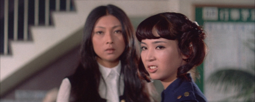 Meiko Kaji در صحنه فیلم سینمایی Stray Cat Rock: Sex Hunter
