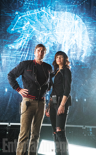کارلا گوجینو در صحنه فیلم سینمایی رودیز به همراه Luke Wilson