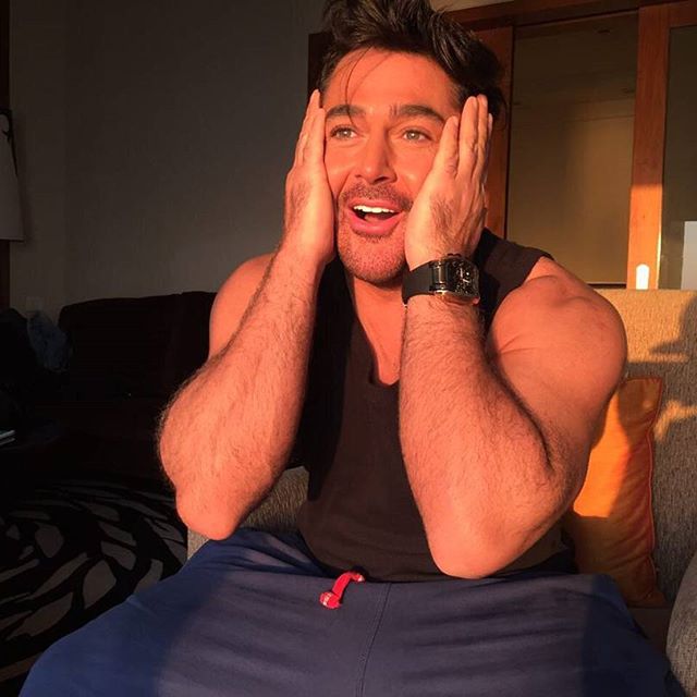 تصویری شخصی از محمدرضا گلزار، بازیگر و مجری سینما و تلویزیون