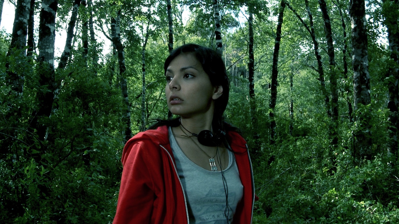 Carolina Arredondo در صحنه فیلم سینمایی Whispers of the Forest