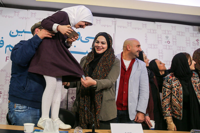 ساره نور موسوی در جشنواره فیلم سینمایی نفس به همراه نرگس آبیار و مهران احمدی