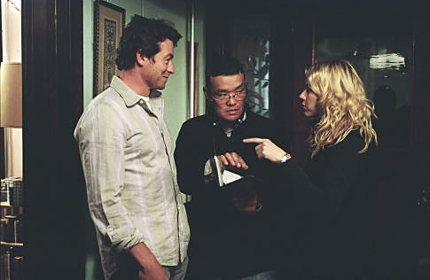 Hideo Nakata در صحنه فیلم سینمایی حلقه دو به همراه نائومی واتس