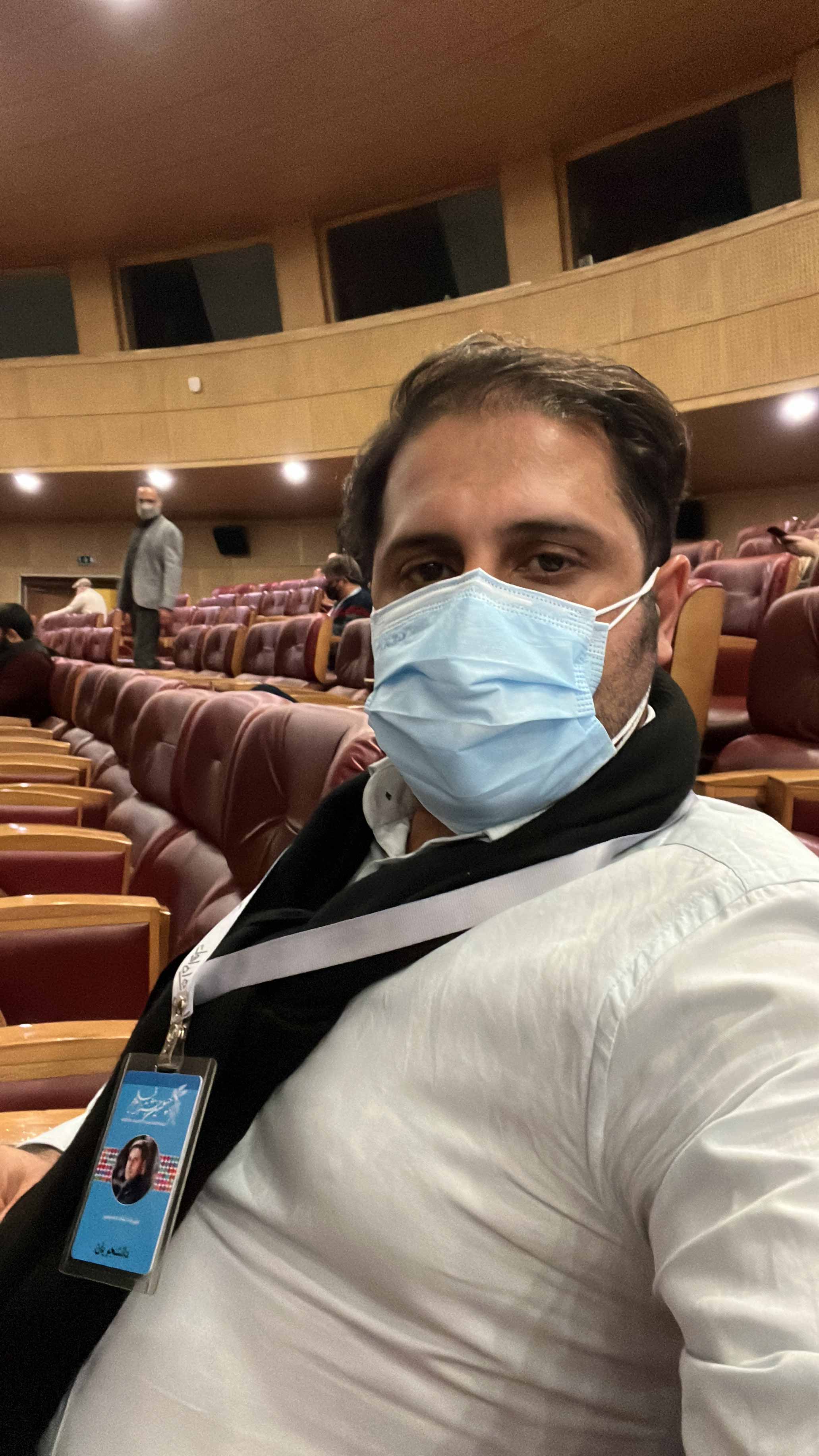 تصویری شخصی از علیرضا شاه حسینی، نویسنده و کارگردان سینما و تلویزیون