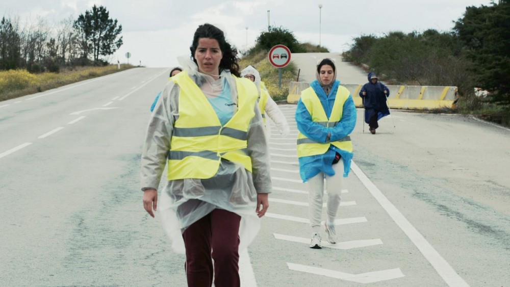 Cleia Almeida در صحنه فیلم سینمایی Fátima به همراه Teresa Madruga و Anabela Moreira