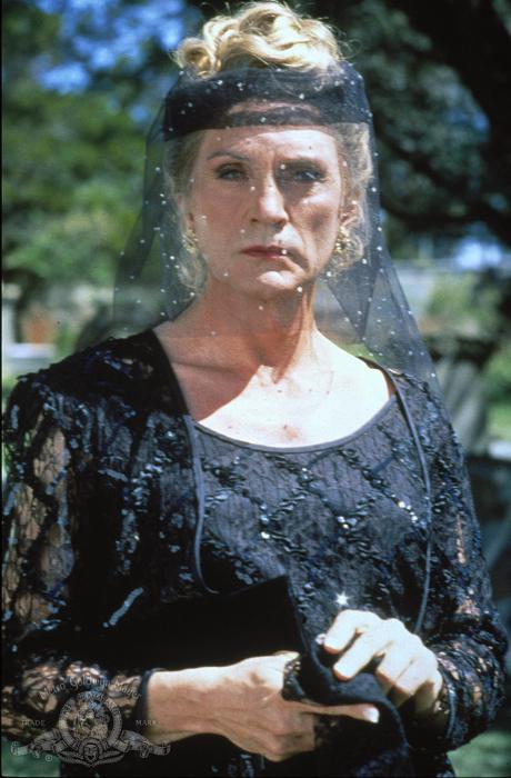  فیلم سینمایی The Adventures of Priscilla, Queen of the Desert با حضور ترنس استامپ