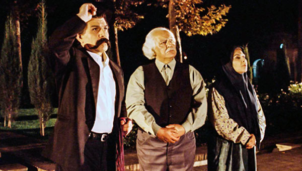 پرویز فلاحی‌پور در صحنه سریال تلویزیونی شب دهم به همراه زهره حمیدی