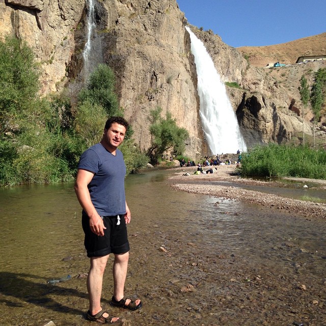 تصویری شخصی از بهزاد جعفری، بازیگر و طراح صحنه سینما و تلویزیون