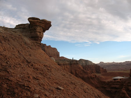  فیلم سینمایی Red Canyon به کارگردانی 