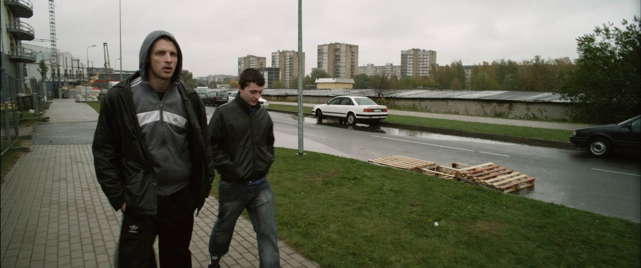  فیلم سینمایی People Out There به کارگردانی Aik Karapetian