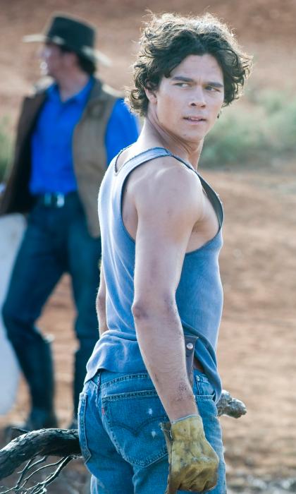  فیلم سینمایی Broken Hill با حضور Luke Arnold