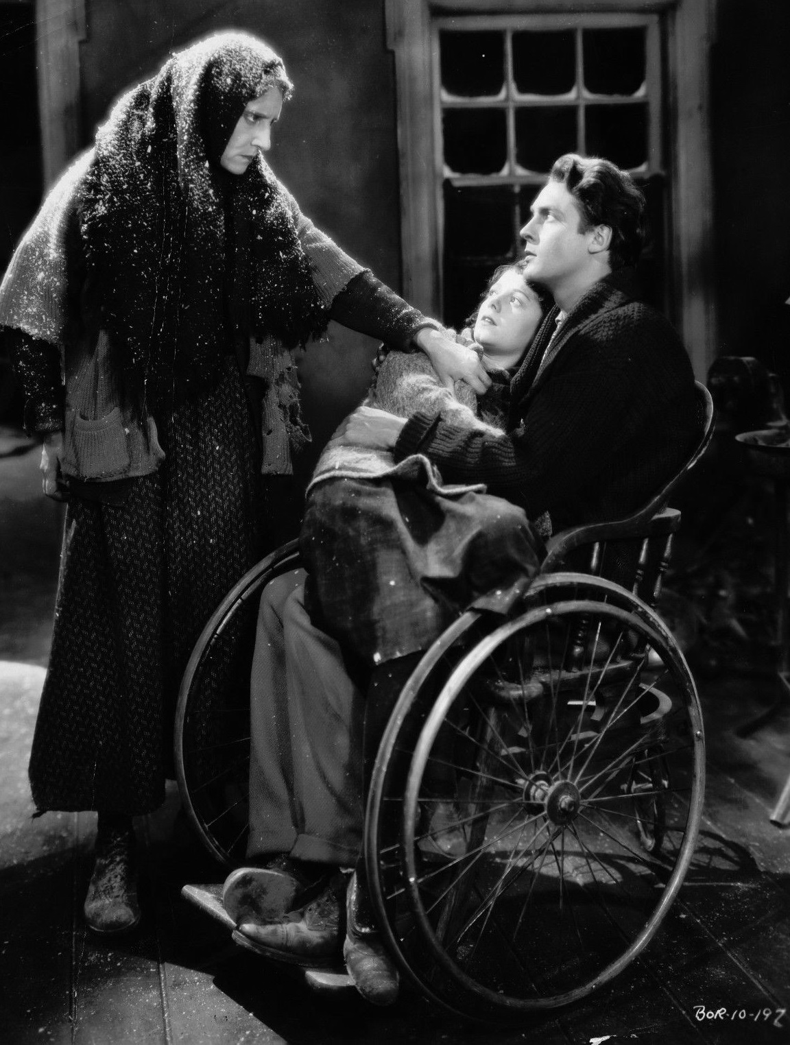 چارلز فارل در صحنه فیلم سینمایی Lucky Star به همراه Hedwiga Reicher و جنت گینور