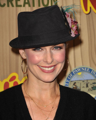 Melora Hardin در صحنه سریال تلویزیونی پارک ها و تفریحات