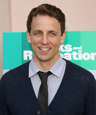 Seth Meyers در صحنه سریال تلویزیونی پارک ها و تفریحات