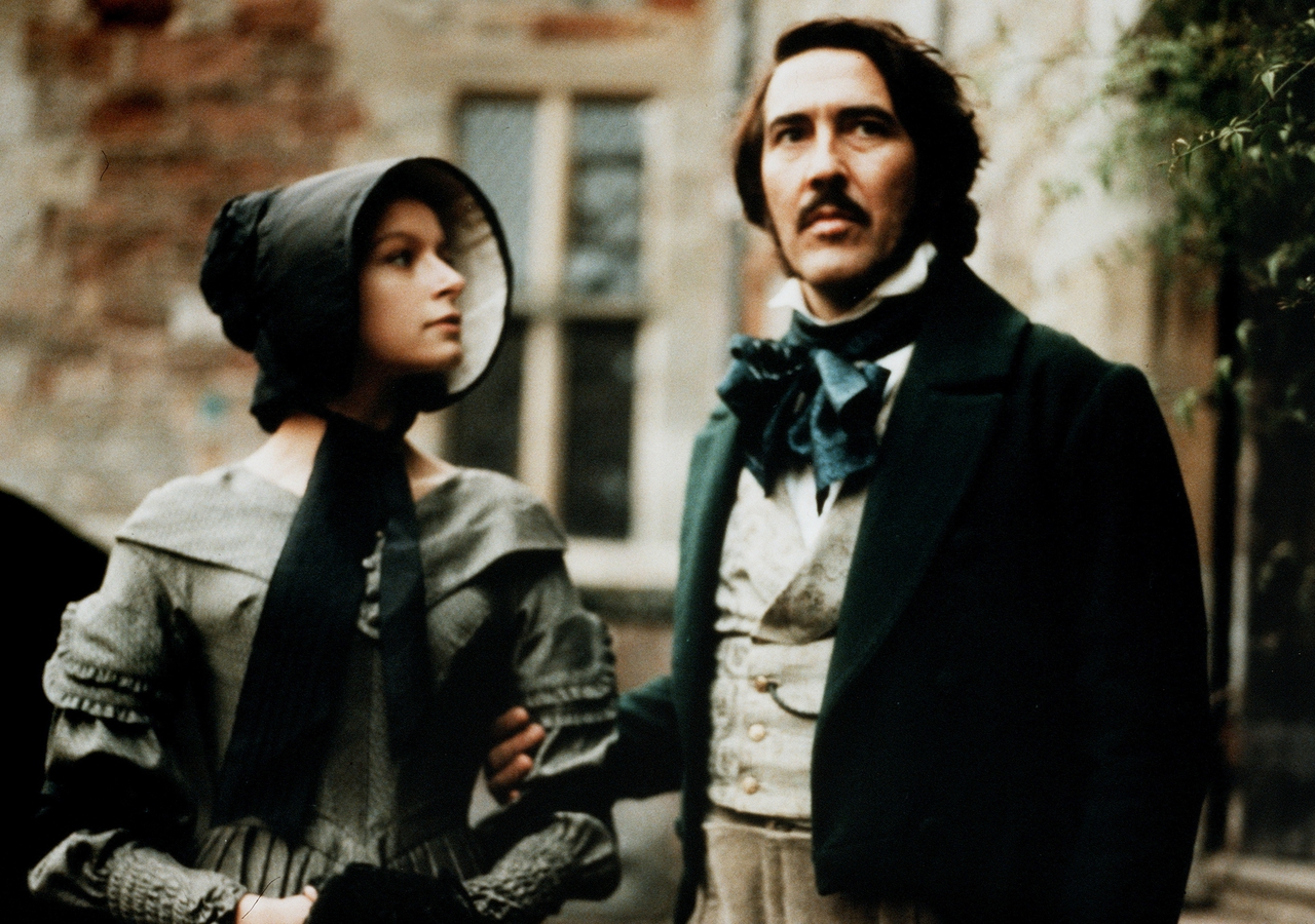 سامانتا مورتون در صحنه فیلم سینمایی Jane Eyre به همراه سیاران هیندز