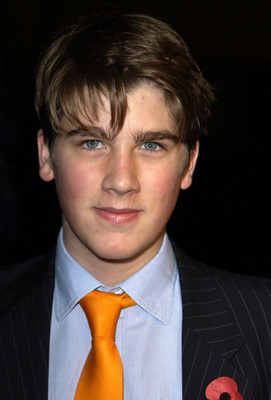 Max Benitz در صحنه فیلم سینمایی ناخدا و فرمانده: آخر دنیا