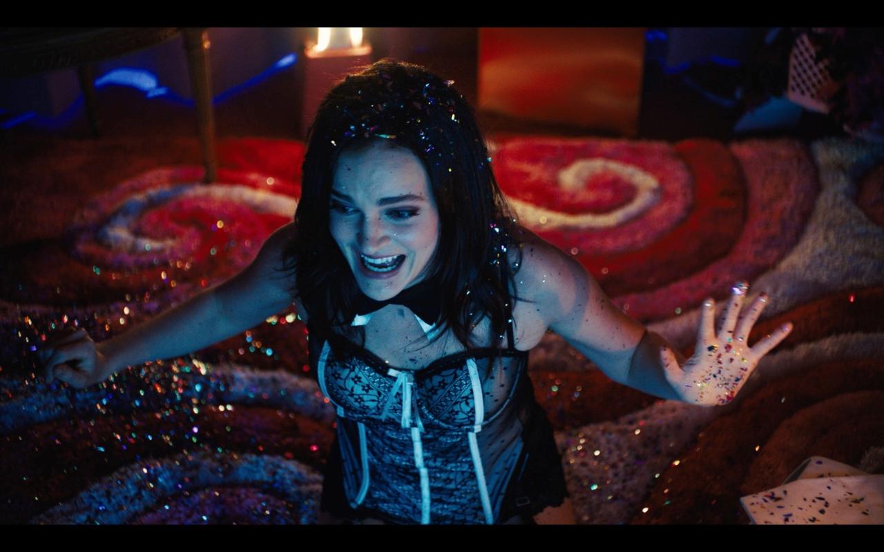  فیلم سینمایی Cam با حضور Madeline Brewer