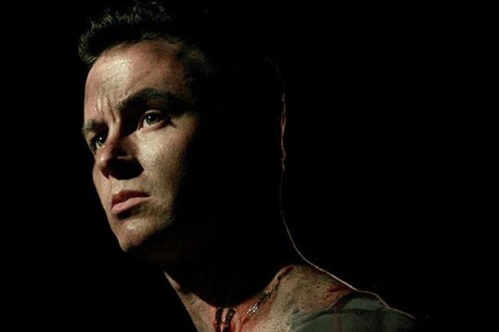 Ryan Kelley در صحنه سریال تلویزیونی گرگ نوجوان