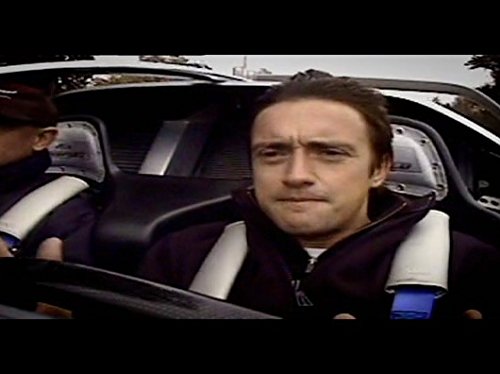 Richard Hammond در صحنه سریال تلویزیونی تخت گاز