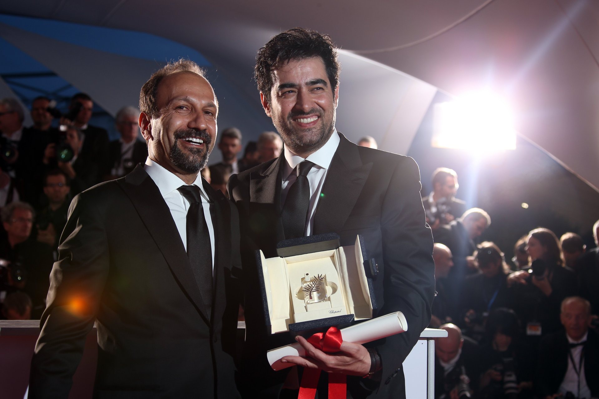 اصغر فرهادی در جشنواره فیلم سینمایی فروشنده به همراه سید‌شهاب حسینی