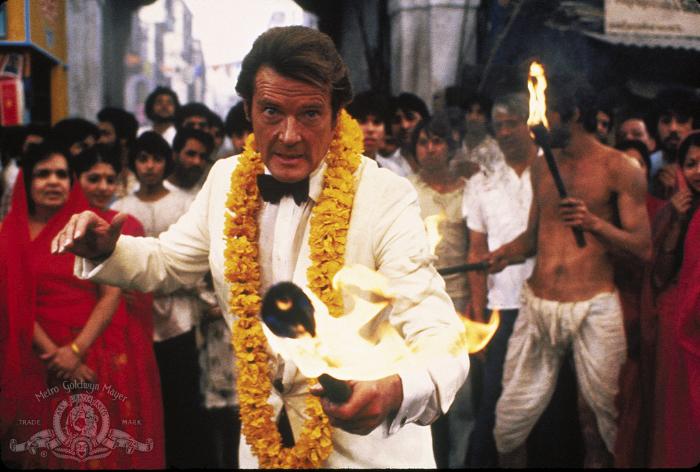  فیلم سینمایی ختپوسی با حضور Roger Moore