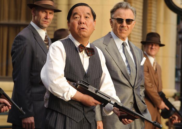 هاروی کایتل در صحنه فیلم سینمایی The Last Godfather به همراه Hyung-rae Shim و Rahman Dalrymple