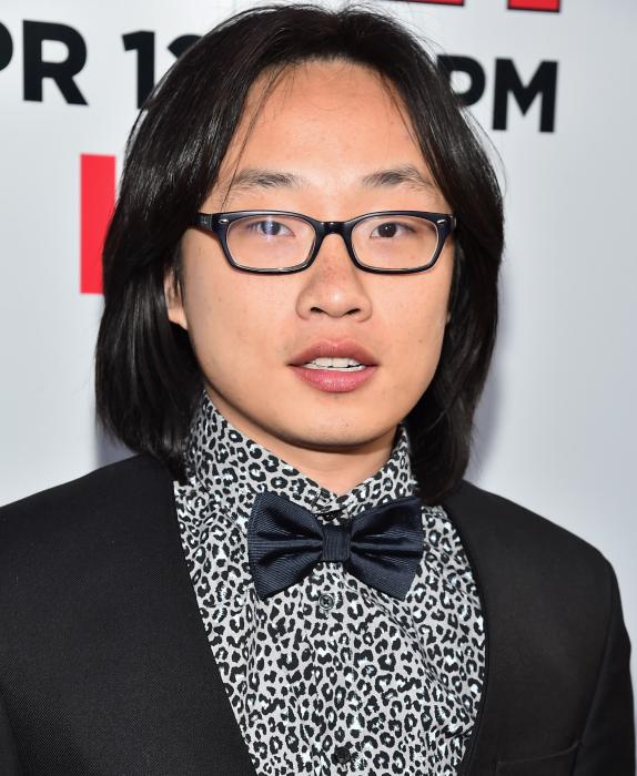 Jimmy O. Yang در صحنه سریال تلویزیونی دره سیلیکون