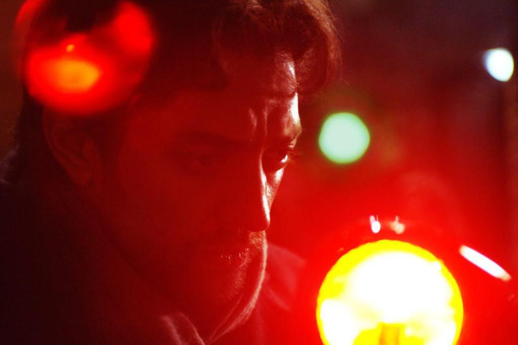 بهرام رادان در صحنه فیلم سینمایی بارکد