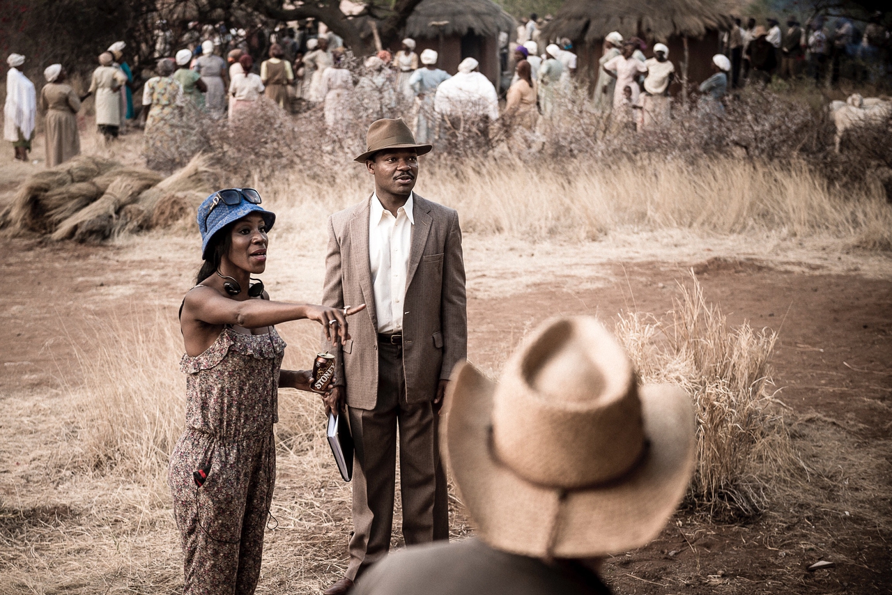 دیوید اویلوو در صحنه فیلم سینمایی A United Kingdom به همراه Amma Asante