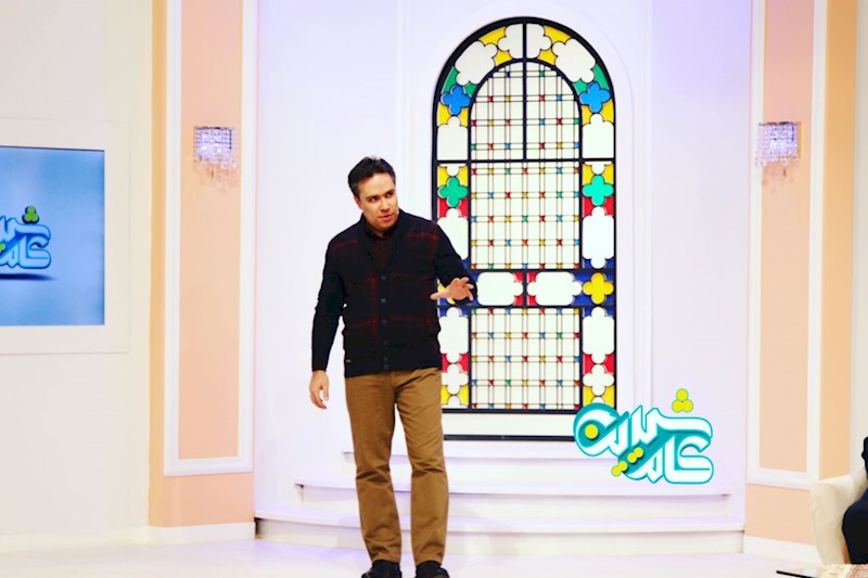  برنامه تلویزیونی کام شیرین به کارگردانی ندارد