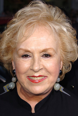 Doris Roberts در صحنه فیلم سینمایی ماشین مخوف