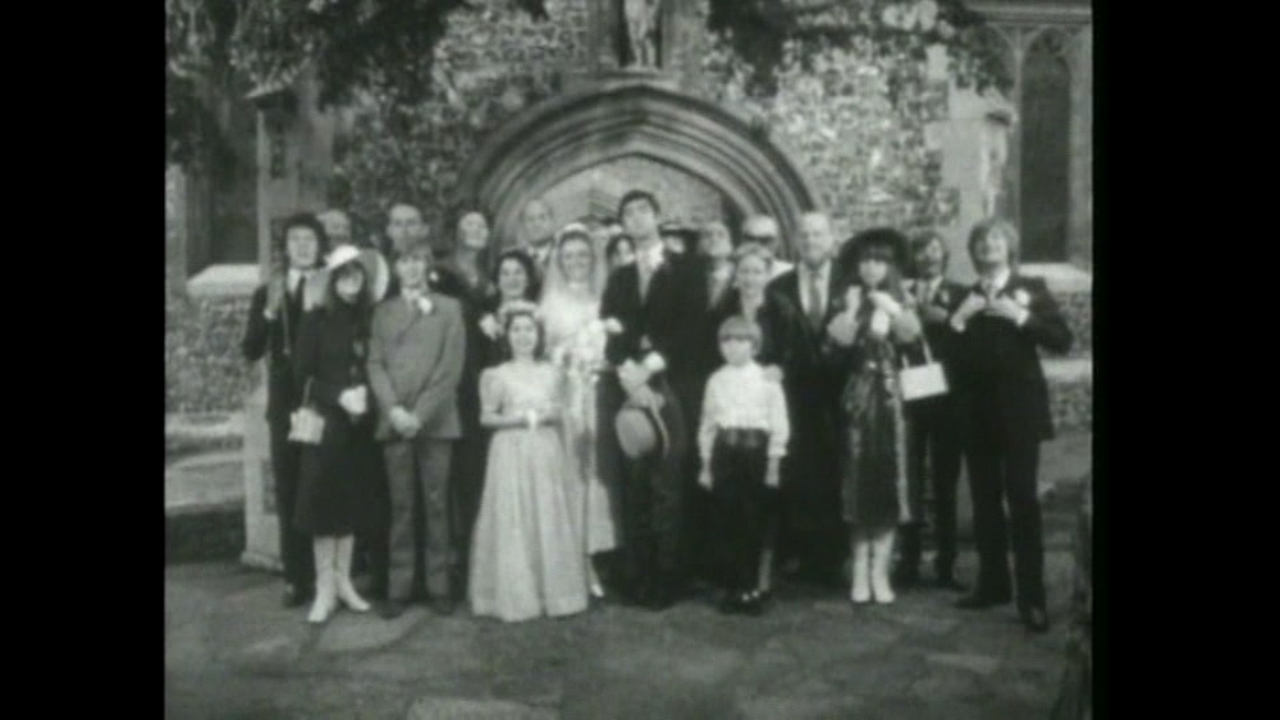  سریال تلویزیونی Please Sir! به کارگردانی Alan Wallis و Mark Stuart و Howard Ross