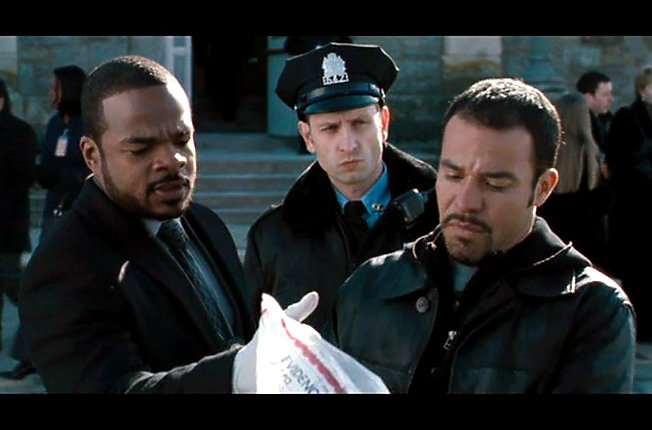 F. Gary Gray در صحنه فیلم سینمایی شهروند مطیع قانون به همراه Michael Irby