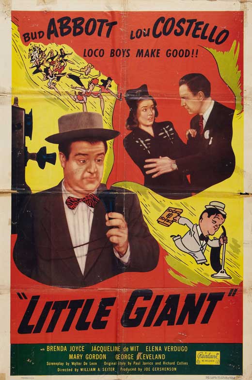 Lou Costello در صحنه فیلم سینمایی Little Giant به همراه Bud Abbott و Jacqueline deWit