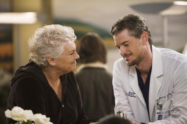 Tyne Daly در صحنه سریال تلویزیونی آناتومی گری به همراه Eric Dane