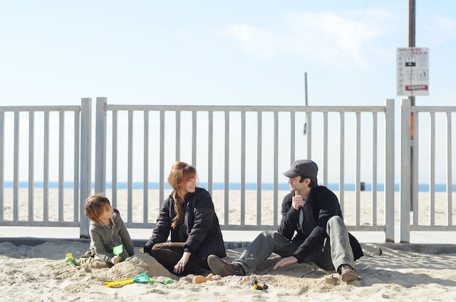 Aiden Lovekamp در صحنه فیلم سینمایی The Time Being به همراه وس بنتلی و Ahna O'Reilly