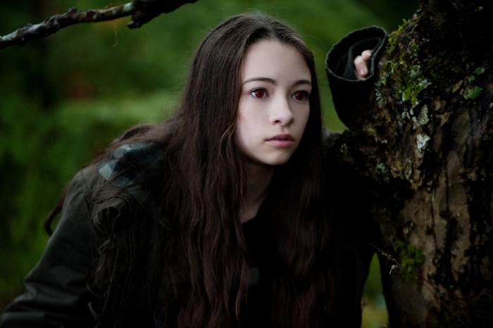 Jodelle Ferland در صحنه فیلم سینمایی گرگ و میش: کسوف