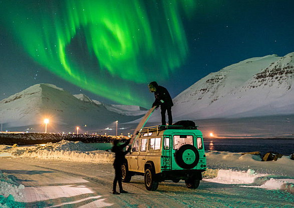  فیلم سینمایی Under an Arctic Sky به کارگردانی Chris Burkard