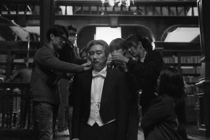 Jin-woong Jo در صحنه فیلم سینمایی The Handmaiden