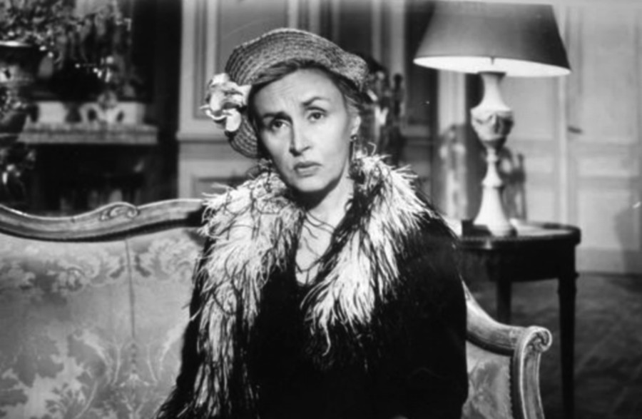 Tita Merello در صحنه فیلم سینمایی Love Never Dies