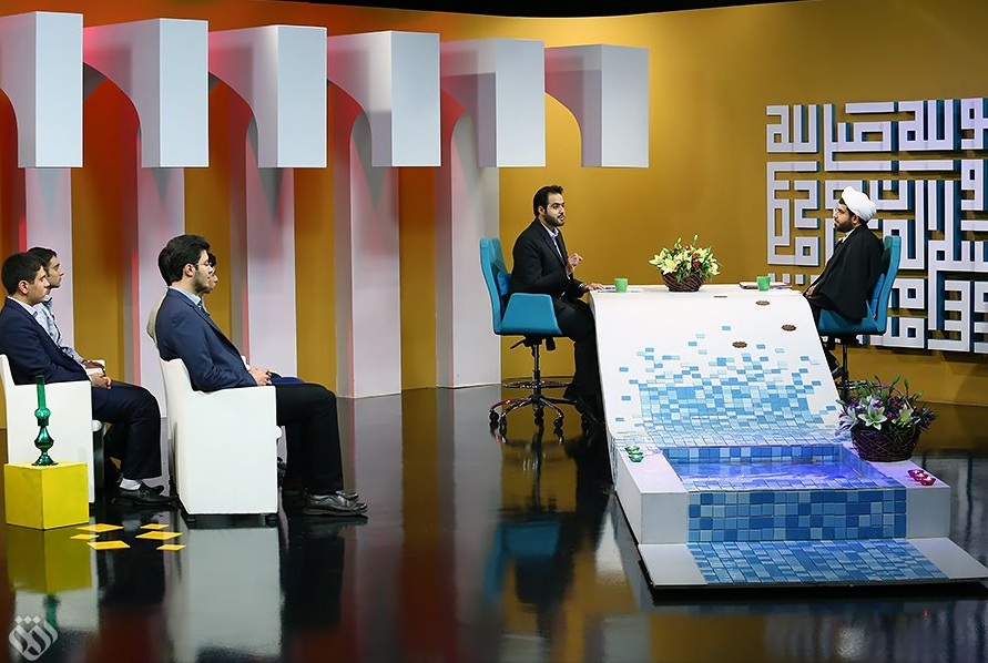  برنامه تلویزیونی قرار به کارگردانی ندارد