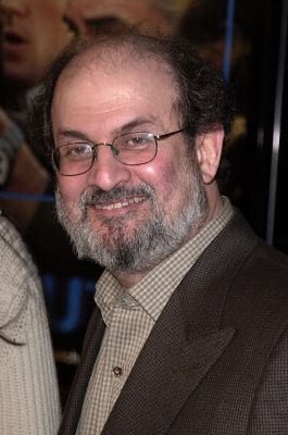 Salman Rushdie در صحنه فیلم سینمایی پانزده دقیقه