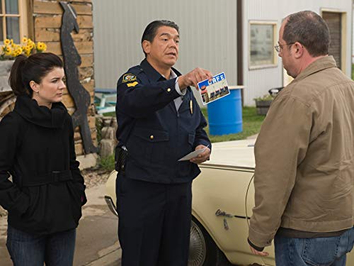  سریال تلویزیونی Corner Gas به کارگردانی Jeff Beesley و Brent Butt و David Storey و Robert de Lint و Don McCutcheon و Mark Farrell و Trent Carlson و Rob W. King و Henry Sarwer-Foner و Wendy Hopkins