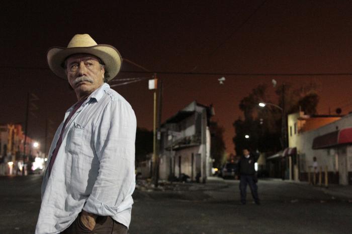  فیلم سینمایی Go for Sisters با حضور ادوارد جیمز آلموس